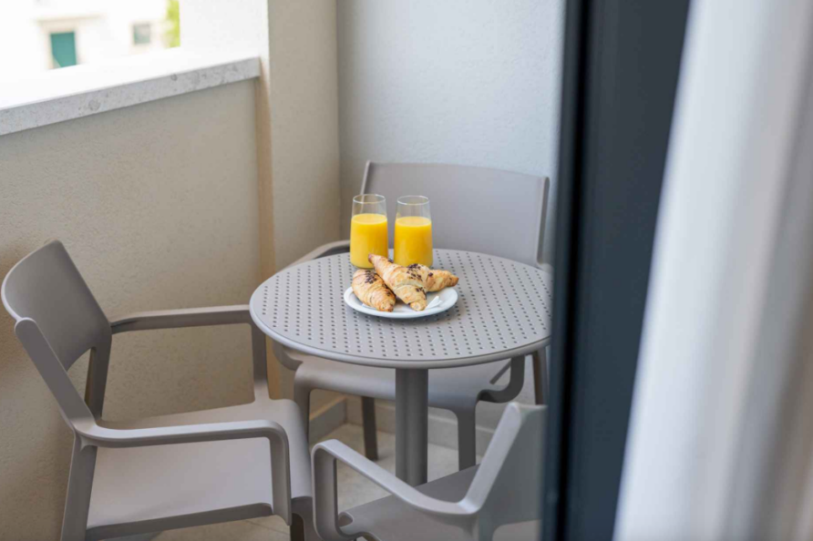 Aparthotel Remaneo- Studio apartman 10 s king size krevetom i kaučom na razvlačenje (2+1 osobe)