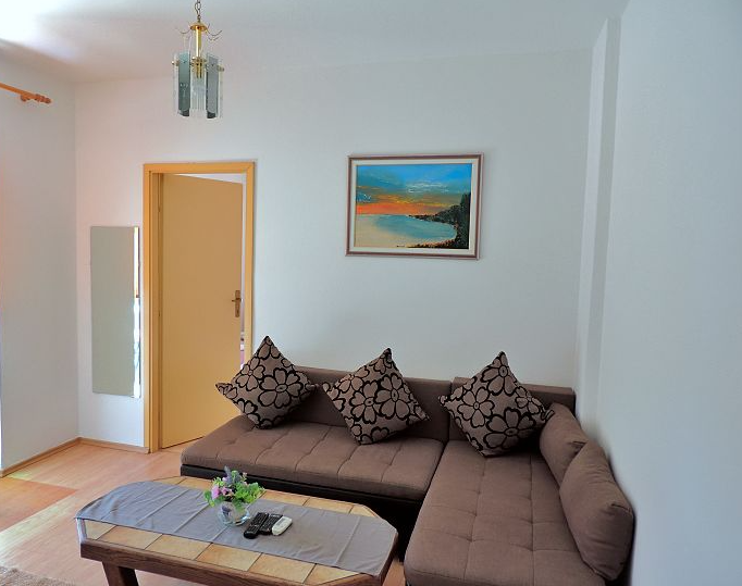 Villa Šutić, Apartman 1 (3+2)