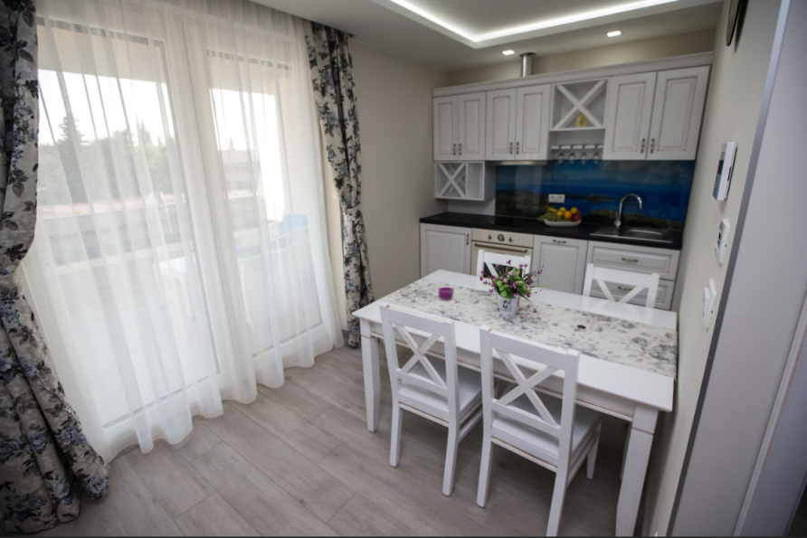 Villa Rita- Apartman 103 s jednom sobom, balkonom i pogledom na more (4 osobe)