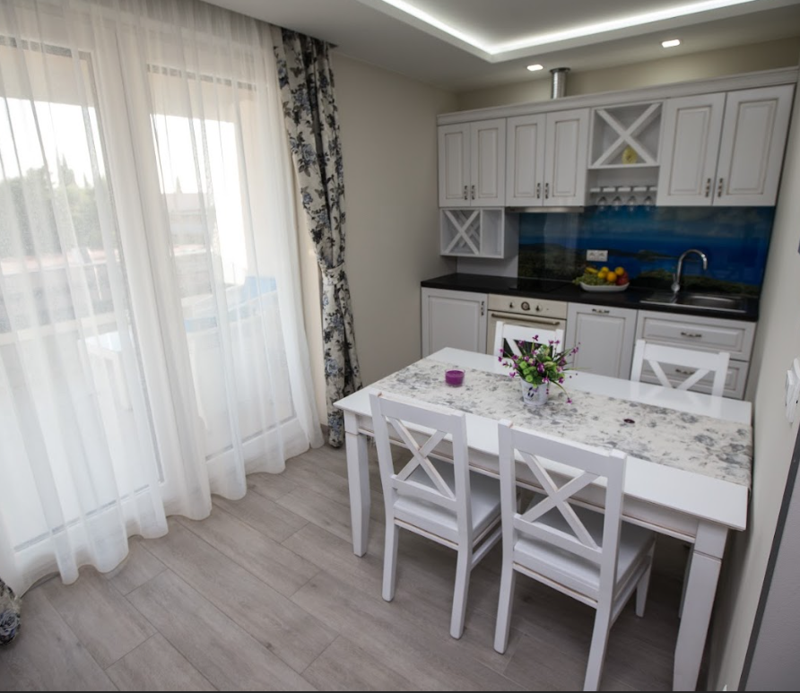 Villa Rita- Apartman 103 s jednom sobom, balkonom i pogledom na more (4 osobe)