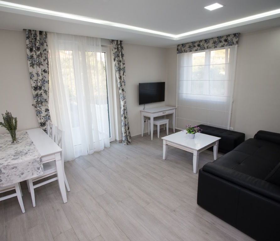 Villa Rita- Apartman 201 s jednom sobom i  pogledom na planinu (4 osobe)